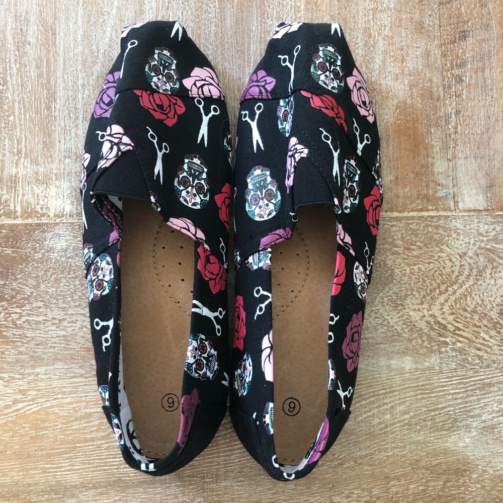 Scissors Toms Shoes